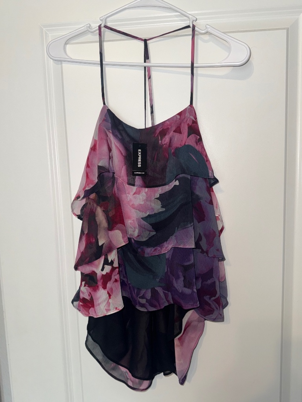 Express floral tank NWT size XL